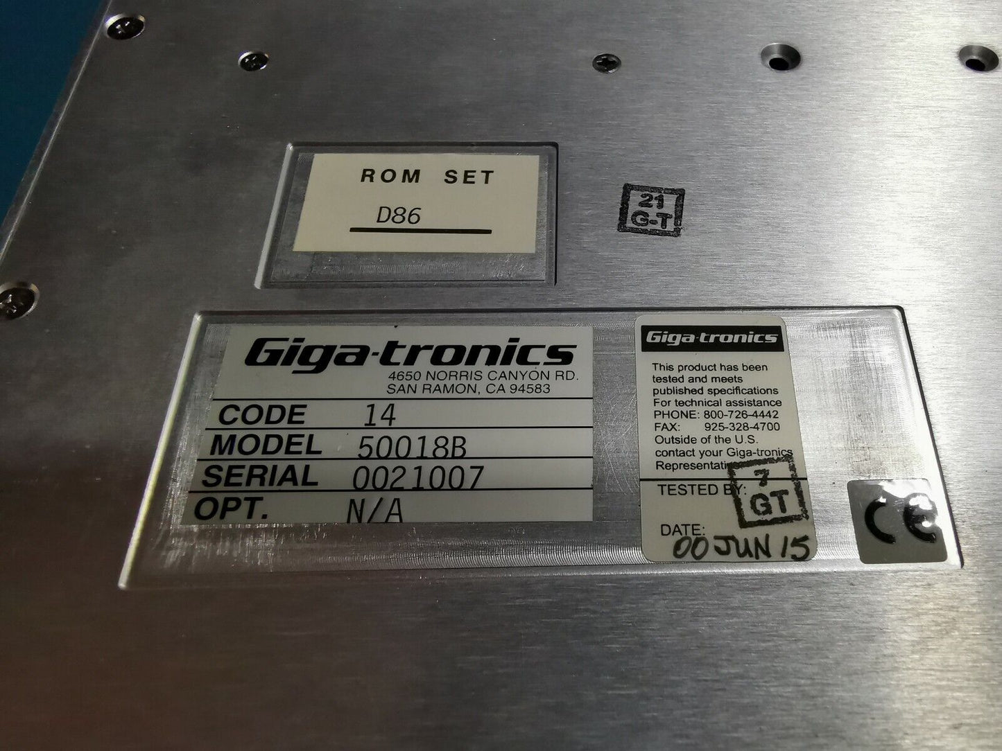 Microwave Synthesizer  10MHz To 18GHz  Giga Tronics Series 50000B VXI Bus