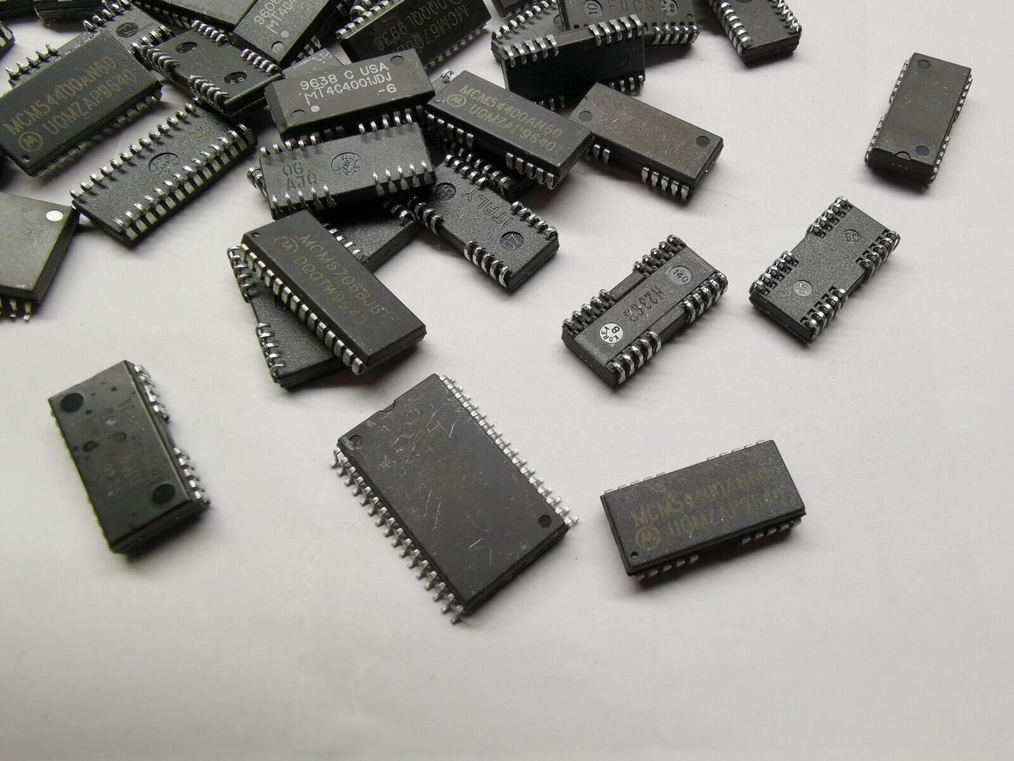 Various RAM IC From Electronic Test Gear M5M51008 HM514400 MT4C4001 TMS44400
