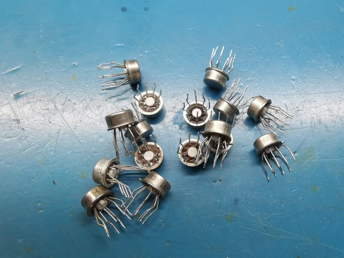 16pcs LM301AH Operational Amplifier TO-99  HP Agilent Part Number 1820-0223