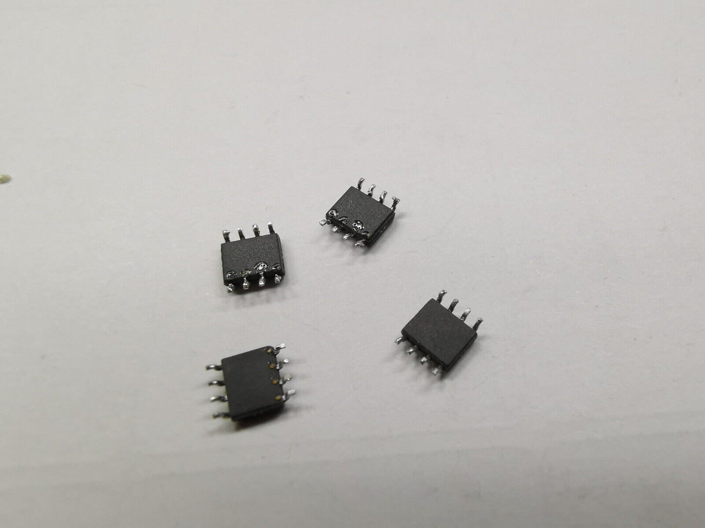 4pcs Genuine AD8009 Low Distortion High Speed Operational Amplifier  1 GHz