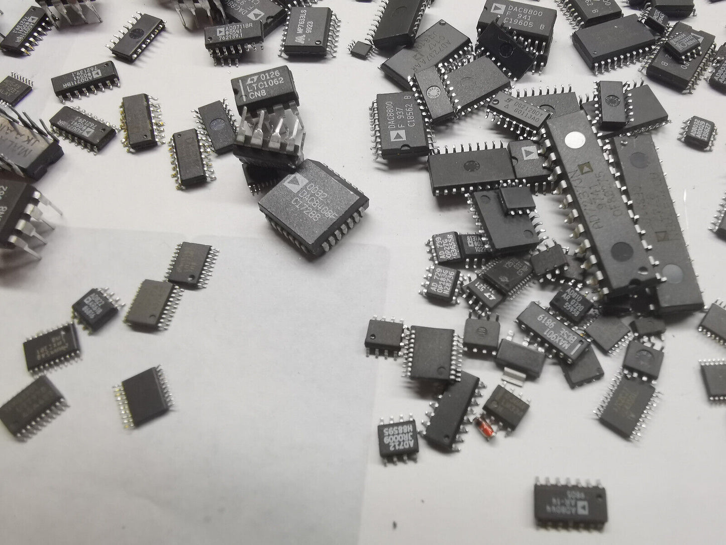 Large Joblot Of DAC ADC Op Amps And Other Parts