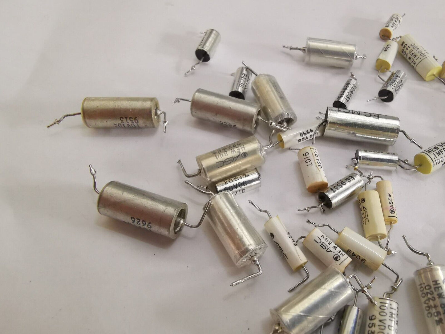 High Quality Film / Tantalum Capacitor Used For Sample And Hold Amp