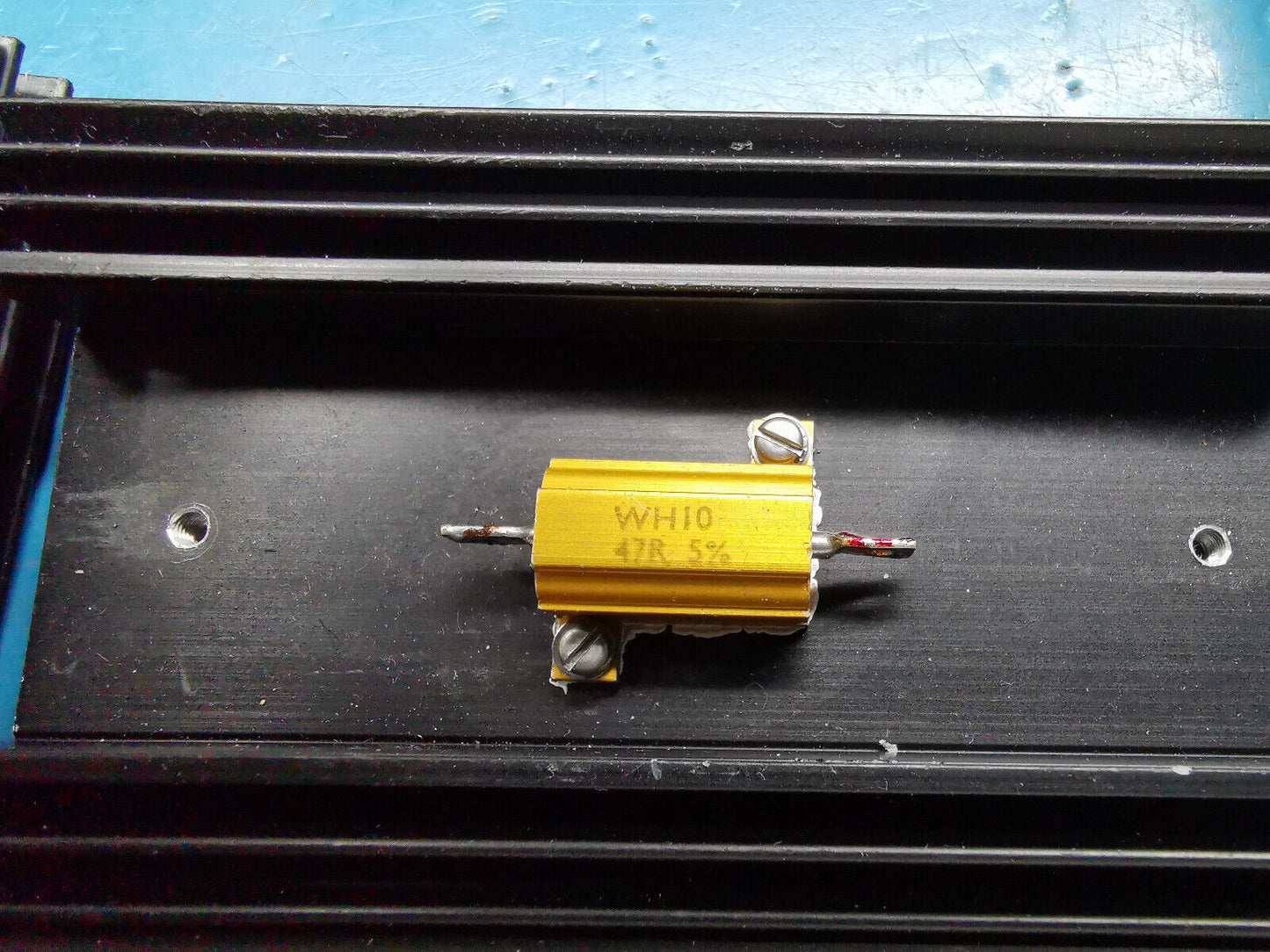 10pcs WH10 47R 15W Power Resistor On Heat Sink