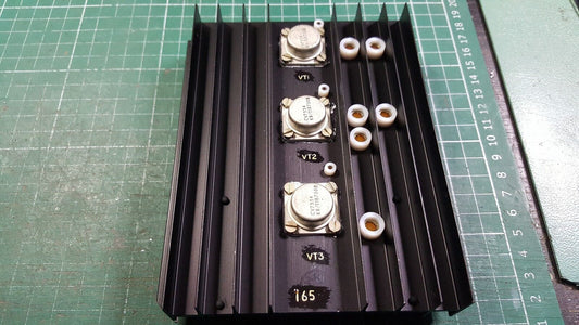 CV733 100W NPN Power Transistor Aluminium Heatsink  TO-53  EX MOD