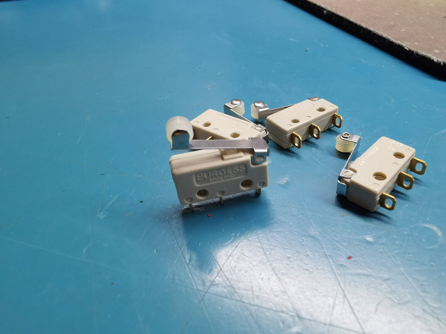 4pcs Burgess Micro Lever Switch V4T7YR1GP