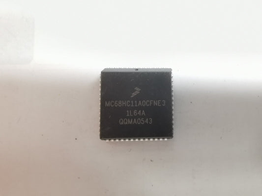 Genuine FreeScale MC68HC11A0CFN Series MCU 3 MHz 52 Pins PLCC From Military Part